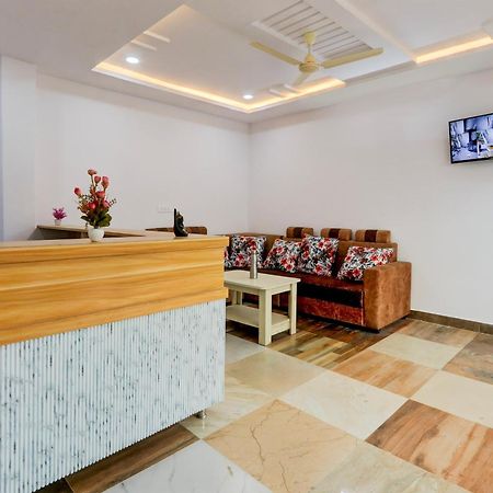 Hotel O Living Tree In Hyderabad Eksteriør bilde