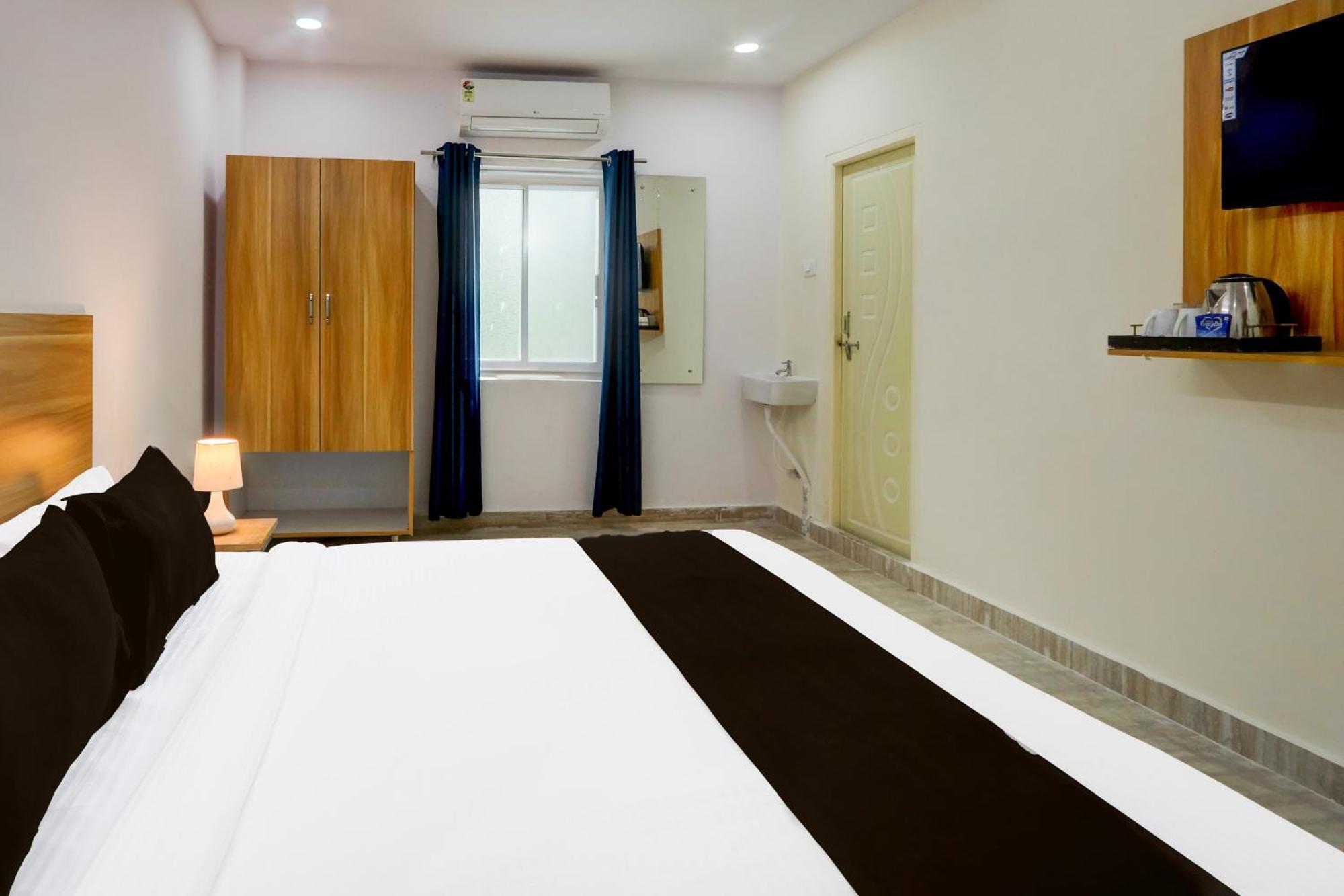 Hotel O Living Tree In Hyderabad Eksteriør bilde