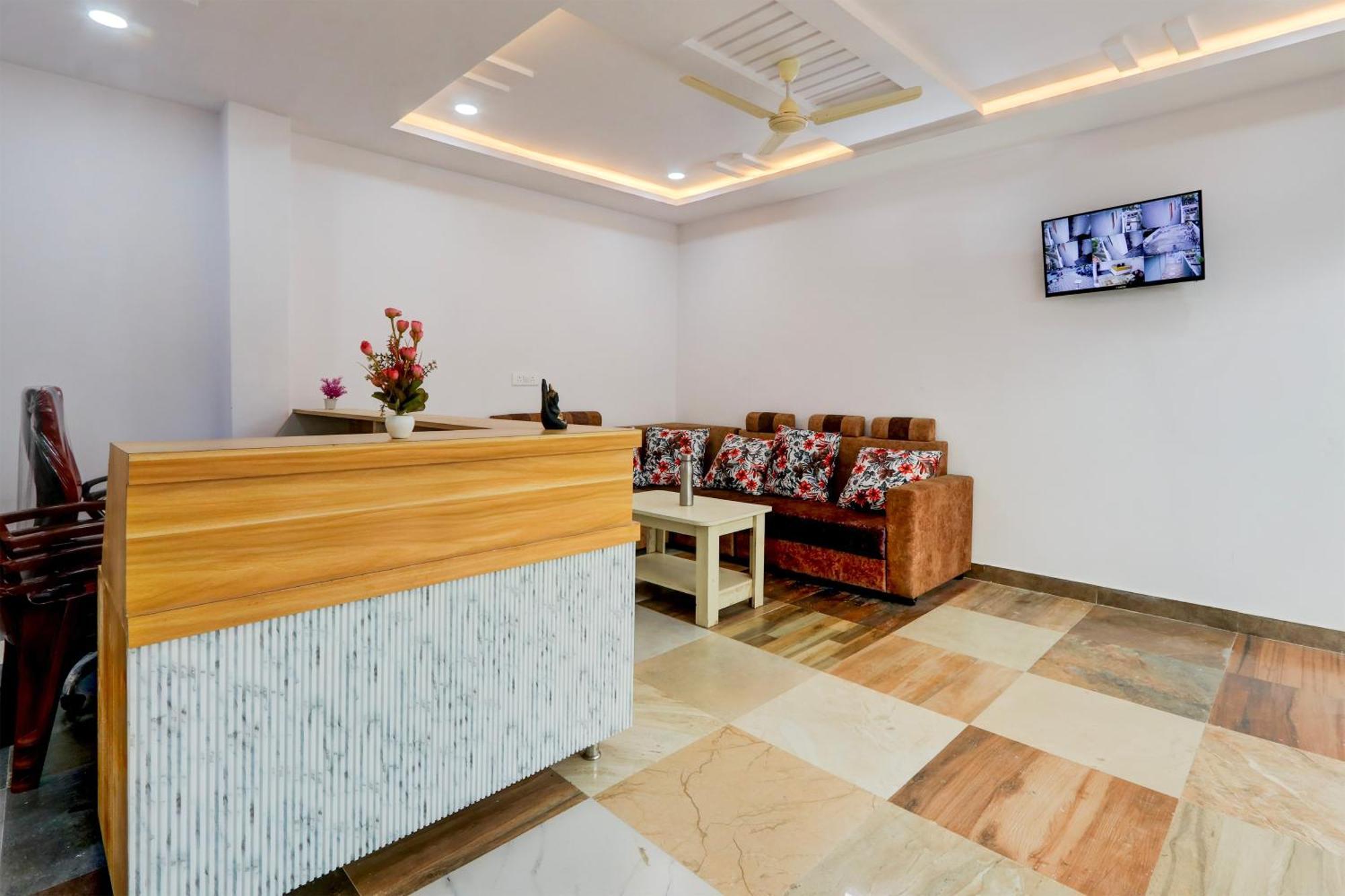 Hotel O Living Tree In Hyderabad Eksteriør bilde